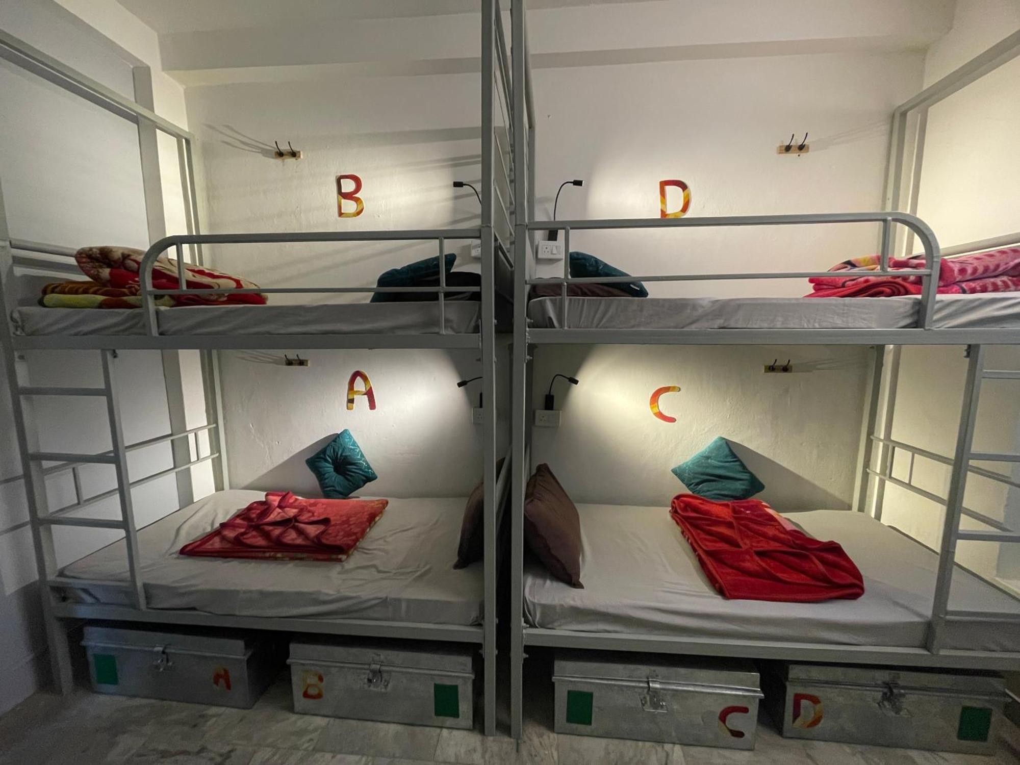 Art Bliss Hostel Ришикеш Экстерьер фото